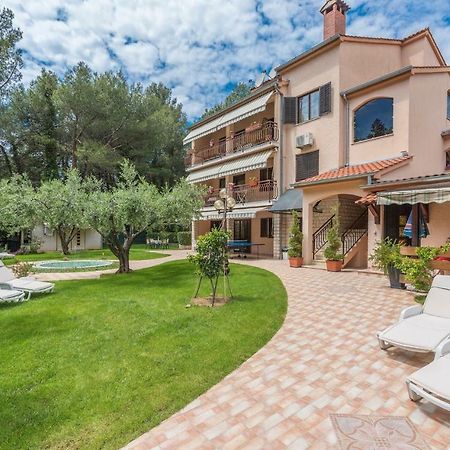 Apartments Rakovac Пореч Екстериор снимка