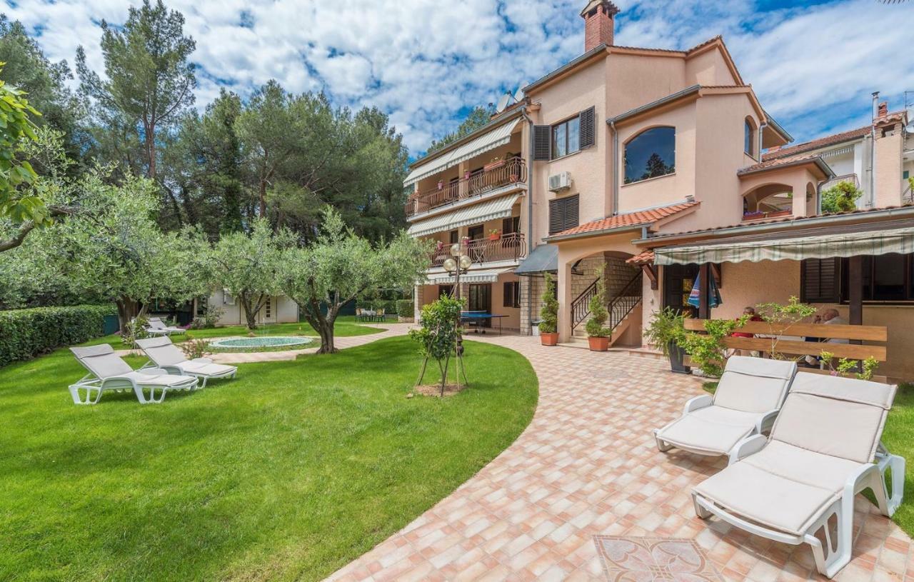 Apartments Rakovac Пореч Екстериор снимка