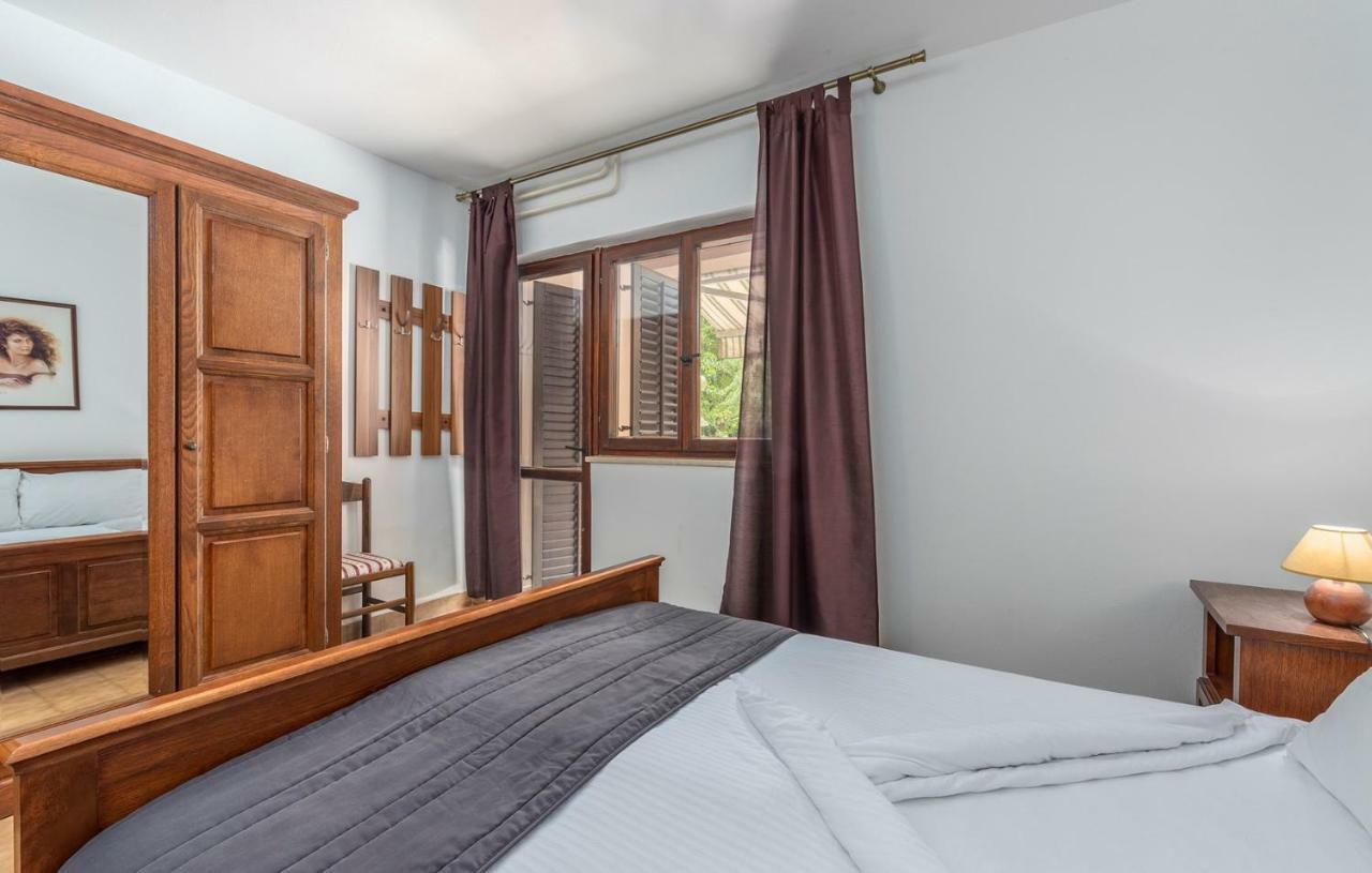 Apartments Rakovac Пореч Стая снимка