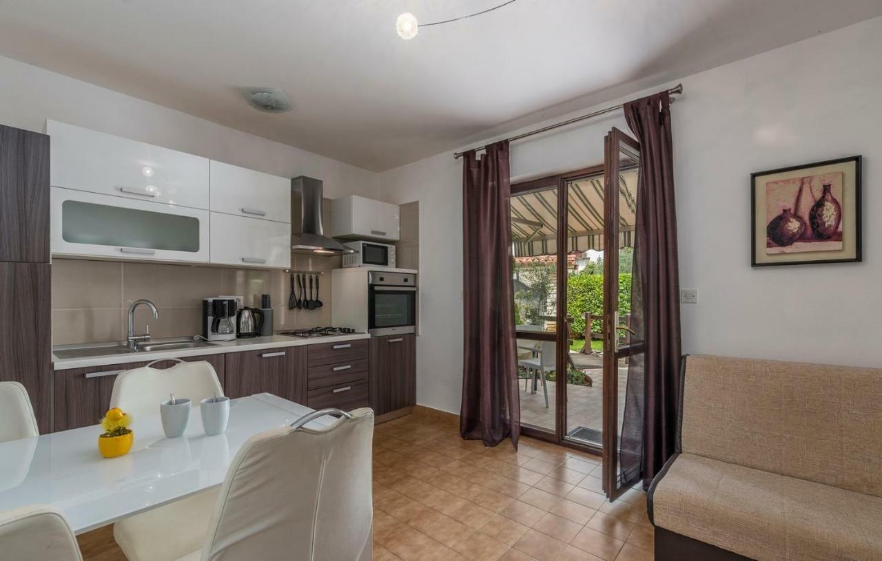 Apartments Rakovac Пореч Стая снимка